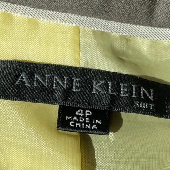 EUC Anne Klein dark green jacket & skirt suit size 4P - Picture 5 of 9